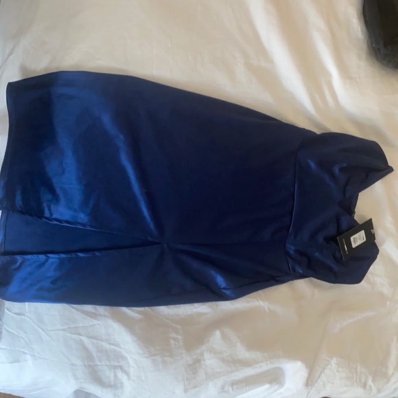 Navy FASHIONNOVA midi dress - Picture 1 of 4